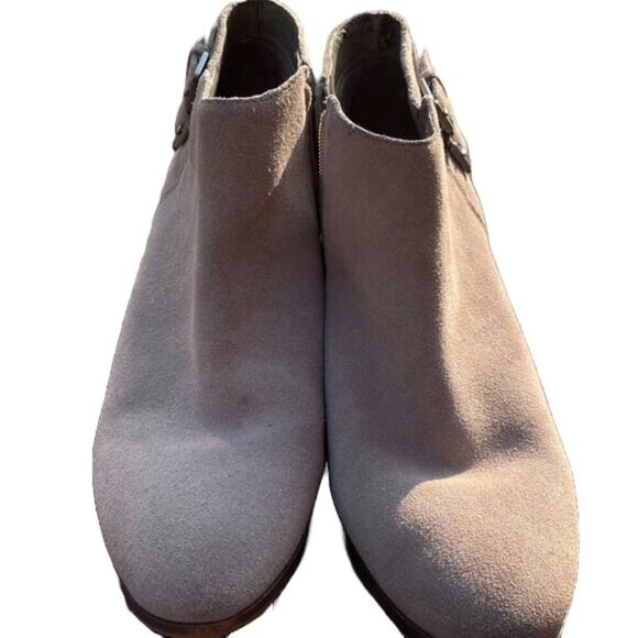 Sam Edelman Neutral / Tan Suede Petal Ankle Boots/Booties Buckle Western, Size 9 - Picture 1 of 8